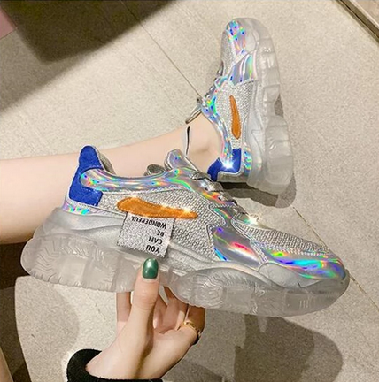 baskets reflechissantes semelle transparente
